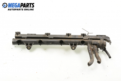 Fuel rail for Volkswagen Polo (6N/6N2) 1.0, 50 hp, hatchback, 5 doors, 1997