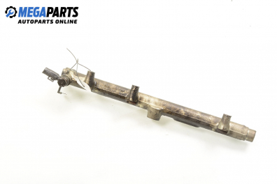 Fuel rail for Hyundai Santa Fe 2.0 CRDi  4x4, 113 hp, suv, 5 doors, 2004