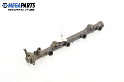 Fuel rail for Volkswagen Polo (6N/6N2) 1.0, 50 hp, hatchback, 5 doors, 1997