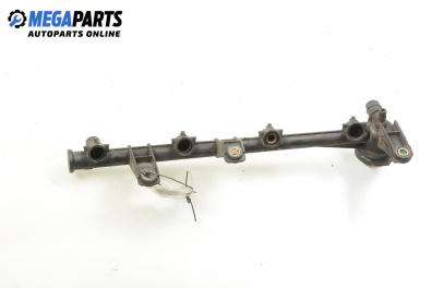 Fuel rail for Renault Megane Scenic 1.6, 90 hp, minivan, 5 doors, 1997