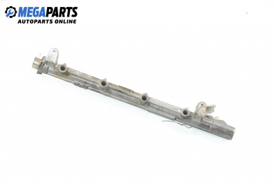 Fuel rail for Fiat Marea 1.8 16V, 113 hp, station wagon, 5 doors, 1997