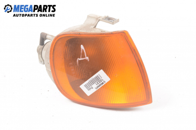 Blinklicht for Volkswagen Polo (6N/6N2) 1.9 D, 64 hp, hecktür, 3 türen, 1996, position: rechts