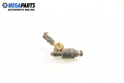 Gasoline fuel injector for Opel Astra F 1.6 Si, 100 hp, station wagon, 5 doors, 1993