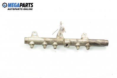 Fuel rail for Fiat Marea 1.9 JTD, 110 hp, station wagon, 5 doors, 2001