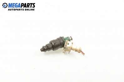 Gasoline fuel injector for Renault Clio II 1.4, 75 hp, hatchback, 5 doors, 2000