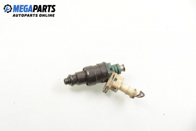 Gasoline fuel injector for Renault Clio II 1.4, 75 hp, hatchback, 5 doors, 2000