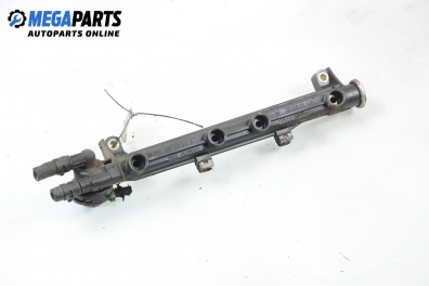 Fuel rail for Volkswagen Golf III 1.6, 101 hp, hatchback, 3 doors, 1995