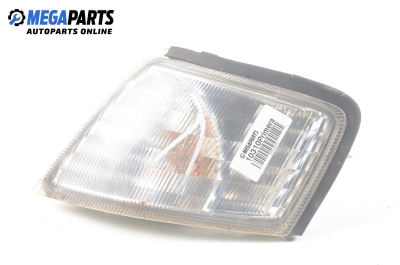 Blinklicht for Nissan Primera (P11) 2.0 TD, 90 hp, sedan, 5 türen, 1998, position: links