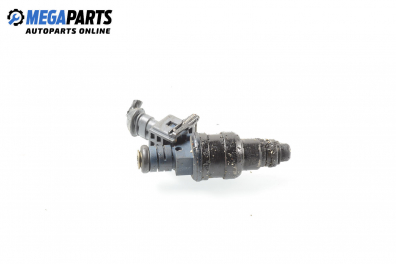 Gasoline fuel injector for Saab 9-3 2.0, 131 hp, hatchback, 5 doors, 2000