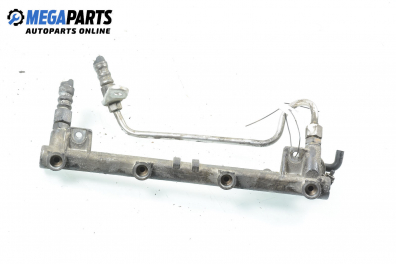 Fuel rail for Opel Vectra B 2.0 16V, 136 hp, station wagon, 5 doors, 1997