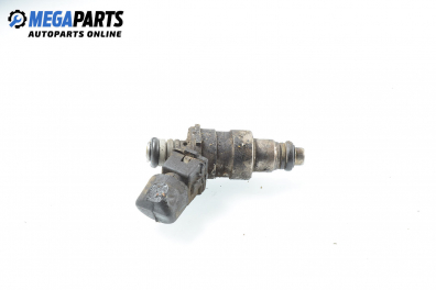 Gasoline fuel injector for Citroen Berlingo 1.4, 75 hp, passenger, 3 doors, 1997