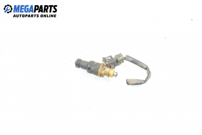 Gasoline fuel injector for Kia Avella Delta 1.5, 75 hp, sedan, 5 doors, 1999