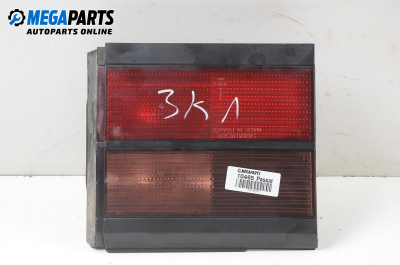 Inner tail light for Volkswagen Passat (B3) 1.8, 90 hp, station wagon, 1993, position: left