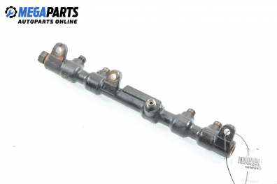Fuel rail for Ford Mondeo Mk III 2.0 16V TDCi, 115 hp, station wagon, 5 doors, 2003