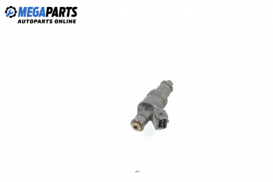 Gasoline fuel injector for Mercedes-Benz CLK-Class 208 (C/A) 2.3 Kompressor, 193 hp, coupe automatic, 1997