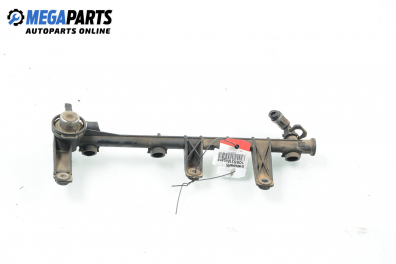 Fuel rail for Renault Megane I 1.6, 90 hp, coupe, 3 doors, 1996
