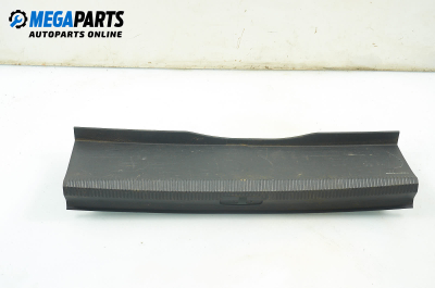 Plastic interior portbagaj for Volkswagen Passat (B6) 2.0 16V TDI, 140 hp, sedan, 5 uși automatic, 2005