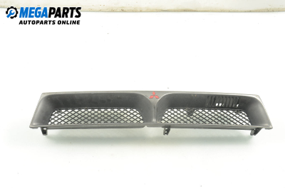 Grilă for Mitsubishi Galant VIII 2.0, 136 hp, combi, 5 uși, 1997, position: fața