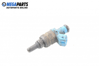 Gasoline fuel injector for Volkswagen Passat (B5; B5.5) 1.8, 125 hp, sedan, 5 doors, 2000