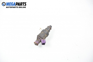 Gasoline fuel injector for Volvo S40/V40 2.0, 140 hp, station wagon, 5 doors, 1997