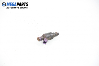 Gasoline fuel injector for Volvo S40/V40 2.0, 140 hp, station wagon, 5 doors, 1997