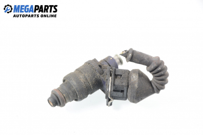 Gasoline fuel injector for Volkswagen Passat (B5; B5.5) 2.8 V6 4motion, 193 hp, station wagon, 5 doors automatic, 1998