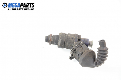 Gasoline fuel injector for Volkswagen Passat (B5; B5.5) 2.8 V6 4motion, 193 hp, station wagon, 5 doors automatic, 1998