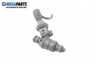 Gasoline fuel injector for Volkswagen Passat (B5; B5.5) 2.8 V6 4motion, 193 hp, station wagon, 5 doors automatic, 1998