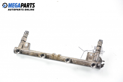 Fuel rail for Opel Astra F 1.8 16V, 116 hp, station wagon, 5 doors, 1997