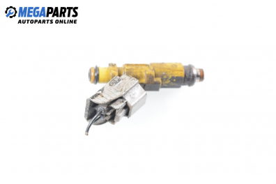 Gasoline fuel injector for Toyota Corolla (E110) 1.3, 86 hp, hatchback, 3 doors, 1997