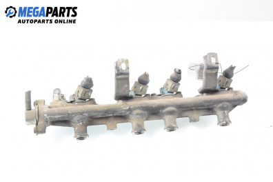 Fuel rail with injectors for Renault Laguna I (B56; K56) 2.0, 113 hp, hatchback, 5 doors, 1994