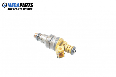 Gasoline fuel injector for Alfa Romeo 164 2.0 T.Spark, 144 hp, sedan, 5 doors, 1995