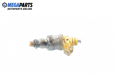 Gasoline fuel injector for Alfa Romeo 164 2.0 T.Spark, 144 hp, sedan, 5 doors, 1995