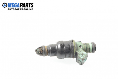 Gasoline fuel injector for BMW 3 (E36) 2.0, 150 hp, sedan, 5 doors, 1996