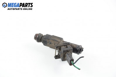 Gasoline fuel injector for Ford Mondeo Mk II 1.6, 90 hp, sedan, 5 doors, 2000