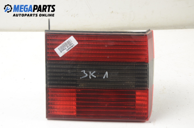 Inner tail light for Volkswagen Passat (B4) 1.6, 101 hp, sedan, 1995, position: left