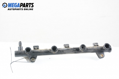 Fuel rail for Kia Rio 1.3, 82 hp, station wagon, 5 doors, 2003