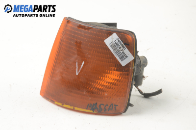 Blinklicht for Volkswagen Passat (B3) 1.9 D, 68 hp, combi, 5 türen, 1991, position: links