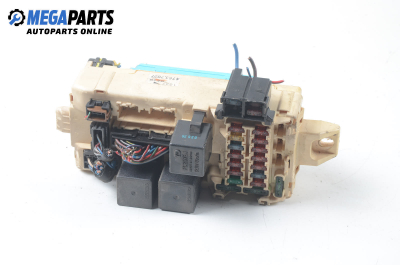 Fuse box for Mitsubishi Galant VIII 2.0, 136 hp, station wagon, 5 doors, 1997