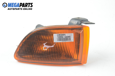 Blinklicht for Mitsubishi Galant VIII 2.0, 136 hp, combi, 5 türen, 1997, position: rechts