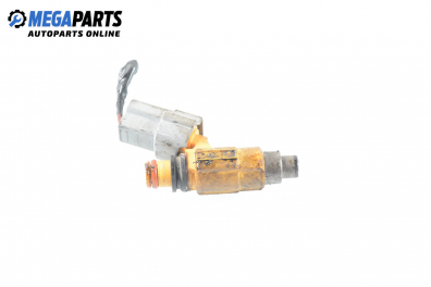 Gasoline fuel injector for Mitsubishi Galant VIII 2.0, 136 hp, station wagon, 5 doors, 1997