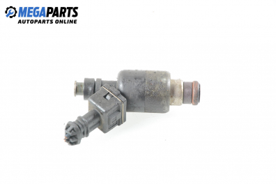 Gasoline fuel injector for Daewoo Nubira 1.6 16V, 106 hp, station wagon, 5 doors, 1999