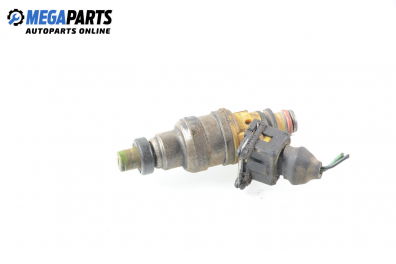 Gasoline fuel injector for Mitsubishi Space Runner 1.8, 122 hp, minivan, 5 doors, 1995