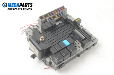 Fuse box for Volvo XC90 2.4 D, 163 hp, station wagon, 5 doors automatic, 2003