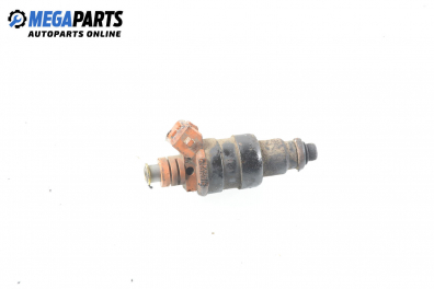 Gasoline fuel injector for Renault Safrane 2.0 12V, 132 hp, hatchback, 5 doors, 1996