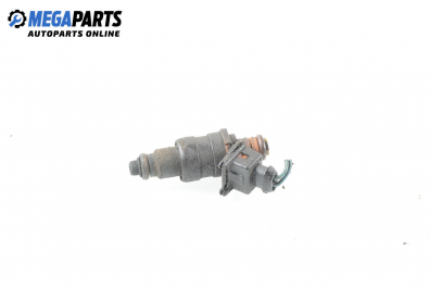 Gasoline fuel injector for Renault Safrane 2.0 12V, 132 hp, hatchback, 5 doors, 1996