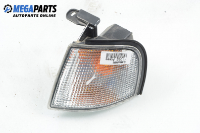 Blinklicht for Nissan Primera (P10) 2.0 D, 75 hp, sedan, 5 türen, 1996, position: links