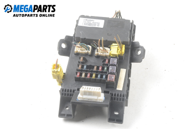 Fuse box for Toyota Avensis 1.8 VVT-i, 129 hp, sedan, 5 doors, 2001