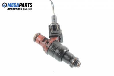 Gasoline fuel injector for Mercedes-Benz CLK-Class 208 (C/A) 2.0, 136 hp, coupe, 3 doors automatic, 1998