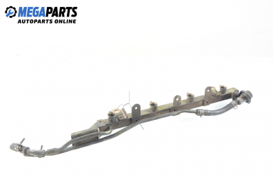 Fuel rail for Nissan Primera (P11) 2.0 16V, 140 hp, hatchback, 5 doors automatic, 2000